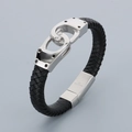 Bracciale da uomo in pelle nera intrecciata con ciondolo a manette in acciaio inox - Stile Design Manette Argento (KB68862-BD)