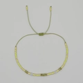 Schmales Boho-Perlenarmband in fluoreszierendem Gelb mit goldenen Akzenten und Perlen - Gelbgrün