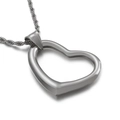 Minimalistische roestvrijstalen hartjesketting met gedraaide schakelketting op witte achtergrond - Zilver (Zonder Ketting) (KP80861-Z)