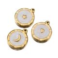 Pendentifs ronds en acier inox avec motifs étoiles et lune dorés sur émail blanc fin - Étoile / Blanc