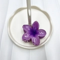 Pinza per capelli a fiori di frangipani viola sfumato in resina lucida alla moda - 8cm / Viola