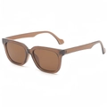 Klassische quadratische Sonnenbrille in durchscheinendem Teebraun mit UV-Gläsern - Tee Rahmen Tee Gläser