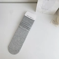 Grey ribbed knee-high socks in thin cotton fabric for a stylish summer Miu look - Seamless Anti-Pilling / Light Gray