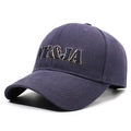 Casquette de baseball bleu marine avec broderie MY&JA 3D et tissu en sergé texturé - Réglable / Bleu marine