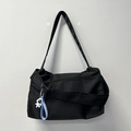 Sac de voyage de sport noir en nylon avec pendentif astronaute blanc et bandoulière - Noir + Astronaute