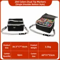 Lot de 204 marqueurs à double pointe dans un sac bandoulière noir avec support - 204 Couleurs (Sac à Bandoulière/Modèle avec Base)