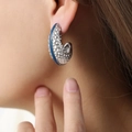 Silver C-shaped hoop earrings with hammered texture and blue enamel inlay for women - Blue Enamel Silver Color / Silver Blue