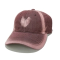 Dettaglio del cappellino in denim lavato con motivo a cuore e cuciture vintage - M (56-58cm) / caffè