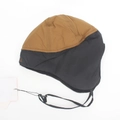 Detalle del bordado de montaña en un gorro de invierno bicolor con forro de felpa - Adulto Marrón Negro Patchwork (B)