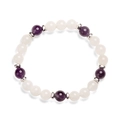 Primer plano de cuentas de amatista y ágata de 8mm en una pulsera elástica de piedra - Piedra Blanca + Amatista