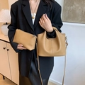 Khaki set van tote bag en clutch van generfd leer voor dames met verstelbare riem - Khaki