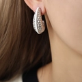 Silver hammered C-shape earrings with white enamel stripes for women - White Enamel Silver Color / Silver White