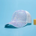 Cappellino da baseball bianco alla moda con strass colorati scintillanti sulla corona - Taglia Adulto (Regolabile) / Bianco con strass iridescenti
