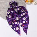Detalle de coletero morado de Halloween con estampados de calabaza y cintas de seda - Calabaza Púrpura Murciélago