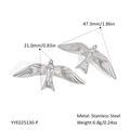 Detailansicht von vogelförmigem Edelstahlschmuck mit präzisen Größenabmessungen - Silberne Vogelohrringe (YYE025130-P)