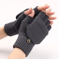 Dunkelgraue Strickhandschuhe mit Holzknopf und gestreifter Klappe für Herren Damen - Einheitsgröße / Dunkelgrau