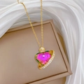 Collana in acciaio al titanio con ciondolo a cuore e corona con cristallo colorato su scrigno - Stile Cuore Corona (XL1200-789)