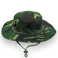 Jungle camouflage boonie hat with wide brim and adjustable green chin strap for outdoors - One Size / Green Camouflage (115g)