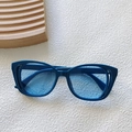 Occhiali da sole per bambini con montatura blu scuro traforata e lenti sfumate blu - Blu