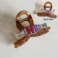 Pinza para el pelo de resina marrón con motivos de peces a rayas y gatos de lunares - 8cm / Pez Marrón
