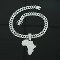 Collana a catena cubana argento con ciondolo mappa Africa e cristalli su sfondo nero - Argento Collana da 20 pollici (50 cm)
