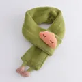 Weicher Strickschal für Babys in Grasgrün mit niedlicher rosa Wolkenstickerei - Grün