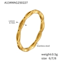 Detail view of 2mm hollow chain wave ring in stainless steel with PVD gold plating - US 7 / Wave Chain Gold (A134)
