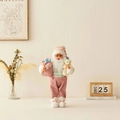 Figurine de Père Noël rose avec pull rayé et ours en peluche pour déco de Noël chic - 45cm Père Noël Rose avec Ours