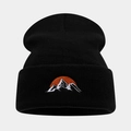 Détail du bonnet noir montrant la broderie de montagne enneigée et la maille épaisse - Noir