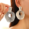 Detail of oversized retro silver earrings featuring wavy textured multi-layer rings - Multi-Layer Wavy Concentric Antique Silver (A-534)