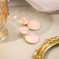 Pendientes colgantes esmaltados con efecto mármol rosa y blanco y borde dorado - Marble / Rosa