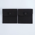Set of two black velvet jewelry pouches with snap button closure and square design - 8x8cm / Black