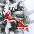 Adornos de trineo rojo con regalos en ramas de pino nevadas para el árbol de Navidad - Trineo de nieve / 2 Piezas/Juego