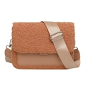Bruine teddy fleece crossbody tas met leer patchwork en verstelbare schouderriem - Khaki