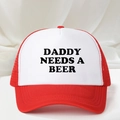 Cappellino trucker rosso e bianco con scritta DADDY NEEDS A BEER e retro a rete - Taglia unica / Rosso