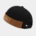 Retro Miki Hat aus Baumwolle in Schwarz und Braun mit Hello-Stickerei und Metallschnalle - Verstellbar / Schwarz (Schwarz und Braun Kontrast)