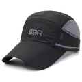 Berretto da corsa in mesh traspirante con logo SDR in design sportivo patchwork nero e grigio - Nero