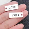 Antiksilberne 'I CAN' rechteckige Anhänger für DIY-Schmuckherstellung in der Hand - Antiksilber ICAN Buchstabenanhänger (9002)