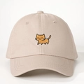 Beige Baumwoll-Basecap mit orangefarbener Cartoon-Katzenstickerei auf der Vorderseite - Einheitsgröße / Hellbeige