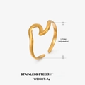 Anello regolabile in acciaio inox dorato con trama a onde, diametro 1,7cm e peso di 1g - Oro