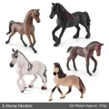 Ensemble de 5 modèles de chevaux réalistes, juments andalouses et arabes de couleurs variées - Ensemble de 5 modèles de chevaux