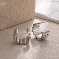 Orecchini a cerchio a C in argento S925 con trama a strisce dorate in stile minimal - Argento (EA1650)
