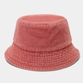 Dettaglio del cappello a secchiello in cotone lavato con cuciture parallele rinforzate sulla tesa - M (56-58cm) / Corallo