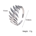 Details des gewellten Federdesigns am Ring mit 11 mm Breite und offener Struktur - Stahlfarbe