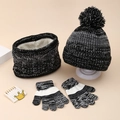 Dettaglio del set invernale in maglia con fodera in pile per bambini e neonati - Nero
