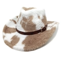 Dettaglio del cappello da cowboy in peluche muccato con cinturino in pelle e logo - Parte Superiore a Forma di Cuore Cachi