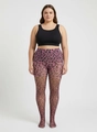 Détail macro de collants imprimés léopard à dégradé violet sur un mannequin grande taille - Grande Taille (40-150kg) / Imprimé Léopard Violet