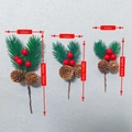 Drei Größen Weihnachts-Kiefernzweige mit roten Beeren und echten Zapfen auf grauem Grund - A234 Kiefernnadel 11cm