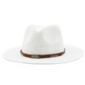 Détail d'un chapeau en paille blanc avec ruban brun orné de clous et plaque en métal - M (56-58cm) / Blanc