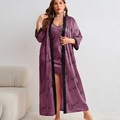 Zweiteiliges Satin-Nachtwäsche-Set in Übergröße in Altrosa mit Love-Herz-Print - 3XL / Lila